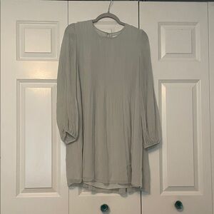Elegant pale green Women's Dress